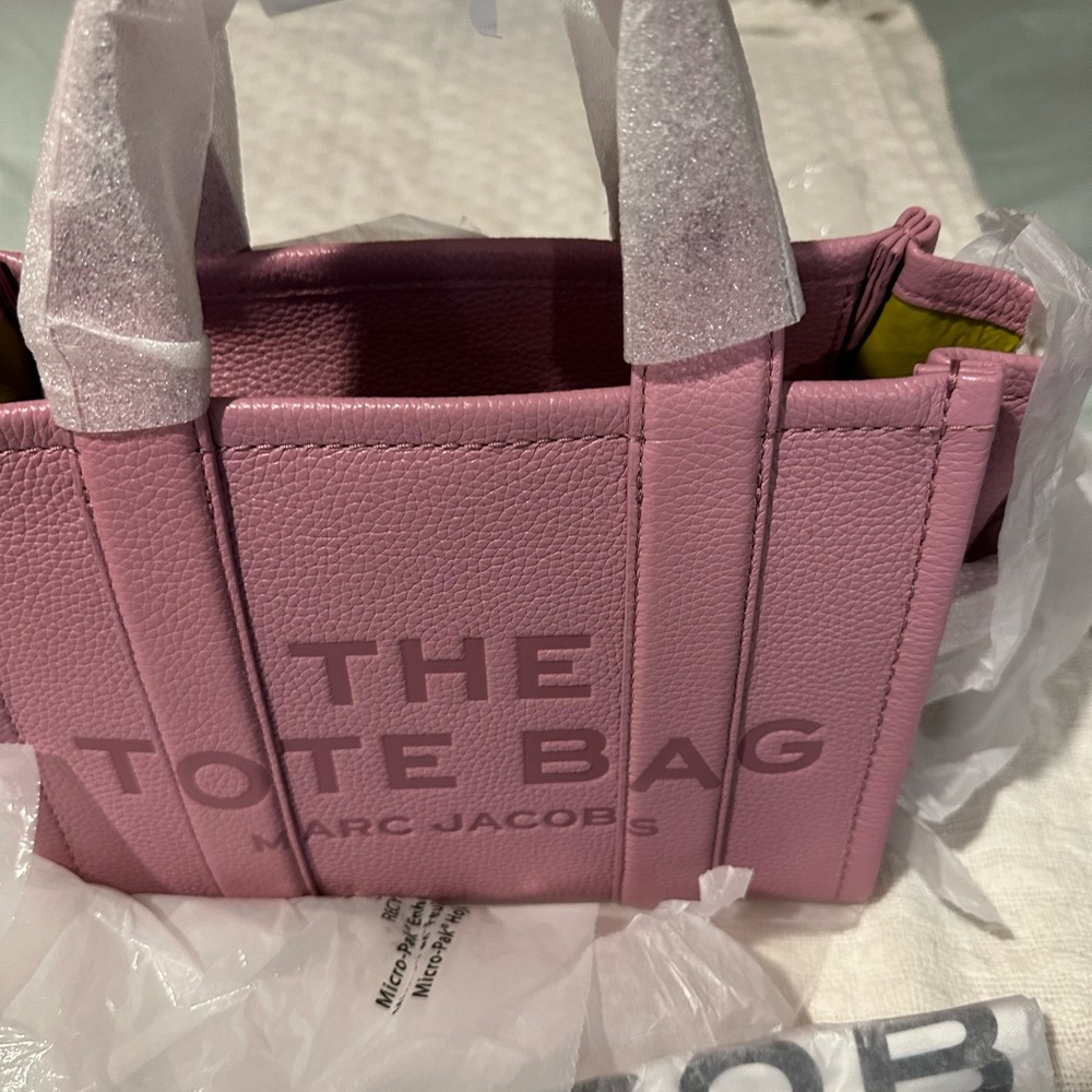 NWT Marc Jacobs The Tote Bag Mini - Picture 2 of 10